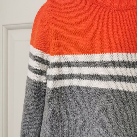 2/$25 Gap knit sweater size 4 - Picture 2 of 4